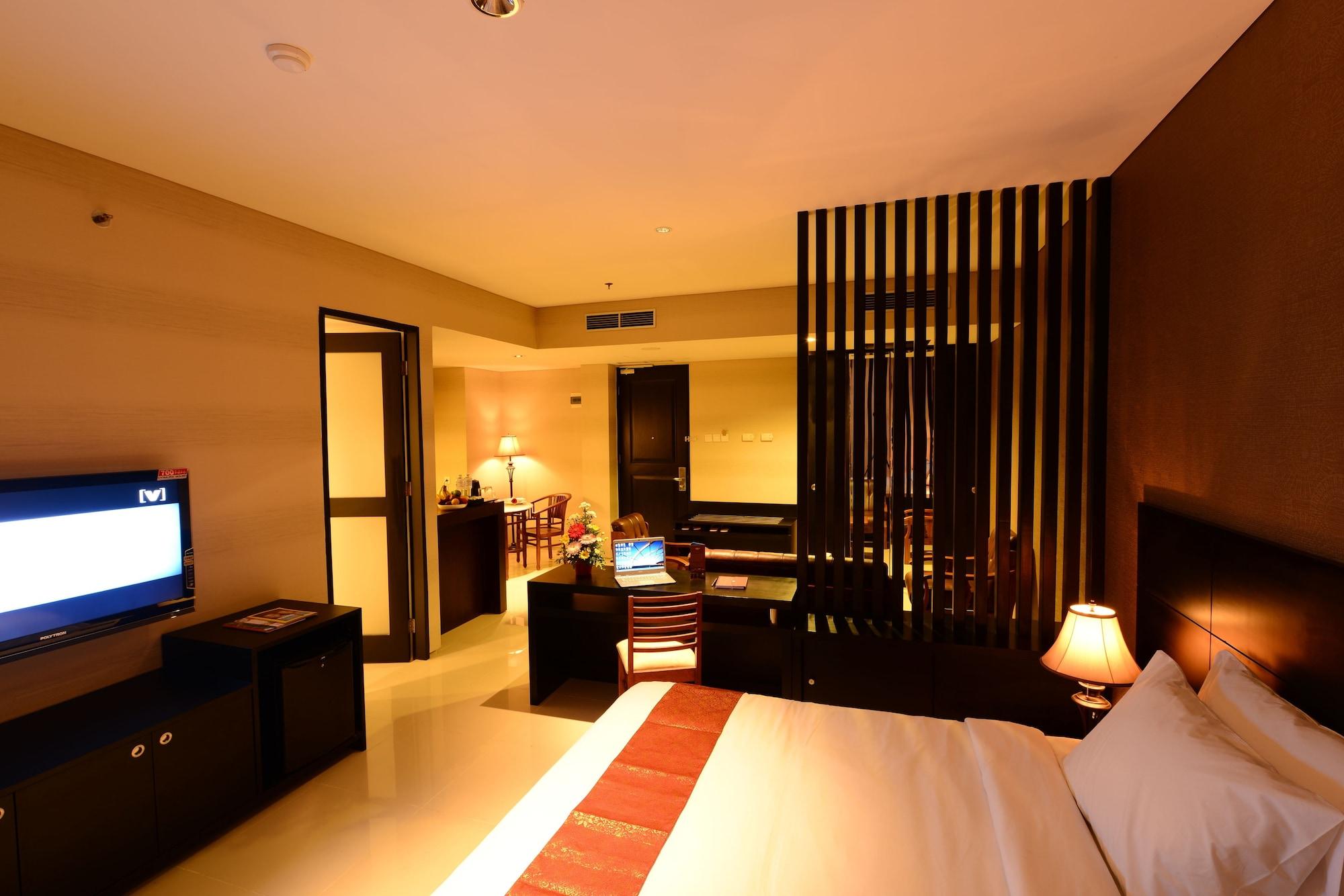 โรงแรมเอมีลา บาย อะแมสซิ่ง ปาเลมบัง ภายนอก รูปภาพ